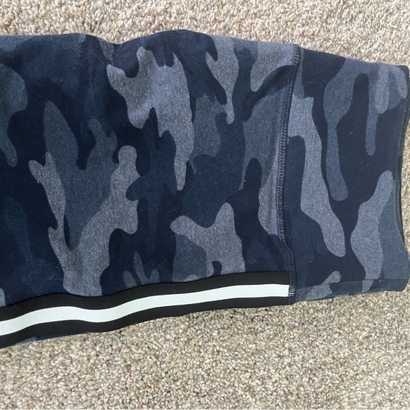 Calvin Klein capri - Picture 2 of 2